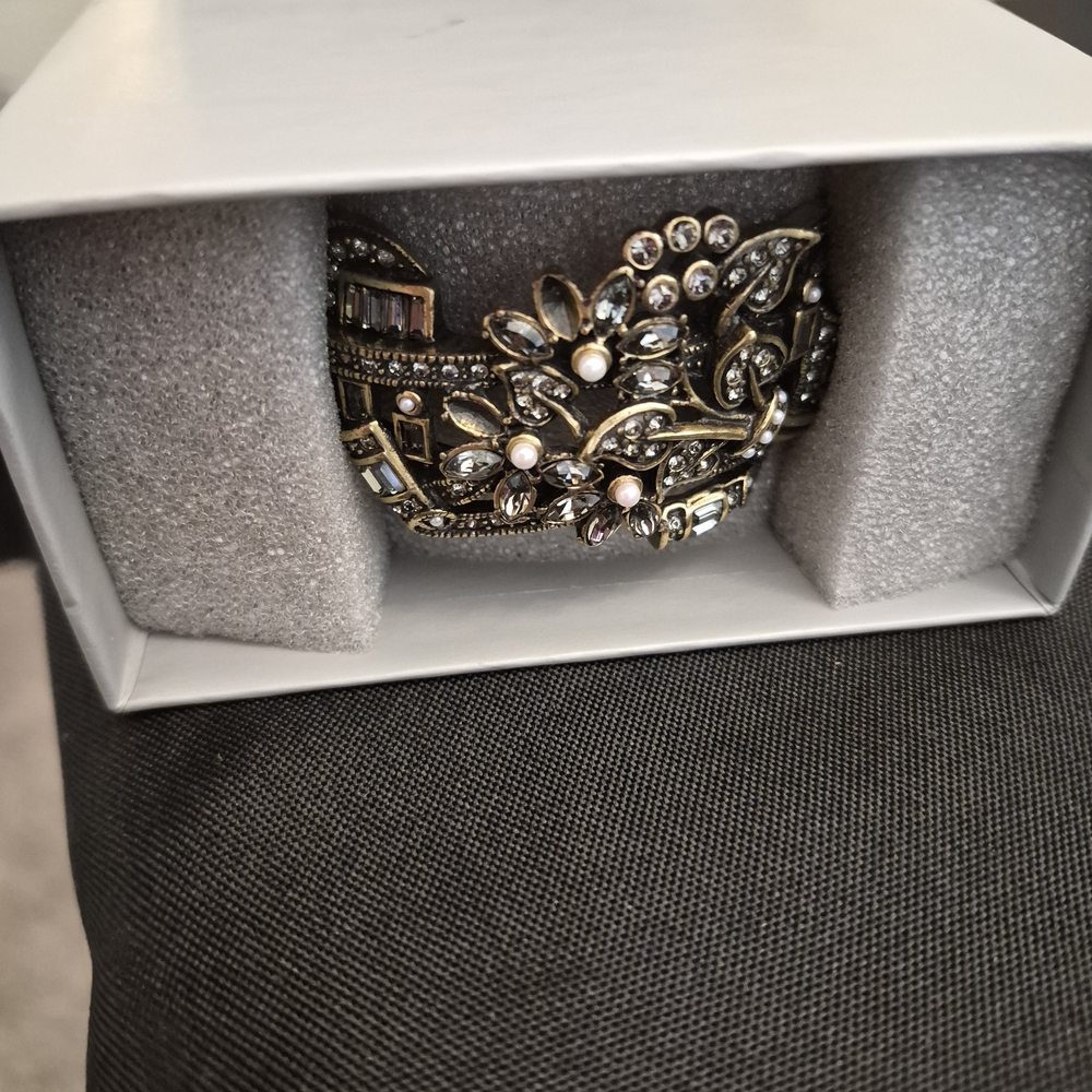Heidi Daus Clear Swarvoski Crystals With Pearls Floral Bracelet - Picture 6 of 6